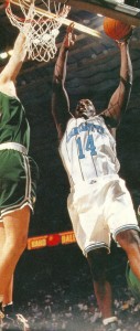 84^ Anthony (George Douglas) Mason "Mase"-N°14, PF, 14/12/1966 Miami (Florida), 201 cm, 114 kg, 1996-2000, squadra precedente: New York Knicks, squadra successiva: Miami Heat, G. 236, Pt.3173. http://www.youtube.com/watch?v=Y_yUaZG2fsM&feature=youtu.be